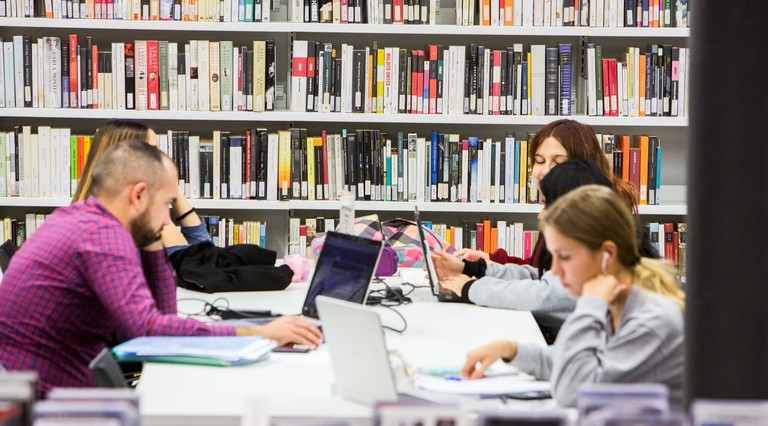 Les Biblioteques de Mataró amplien els seus horaris per oferir sales d'estudi en època d'exàmens 